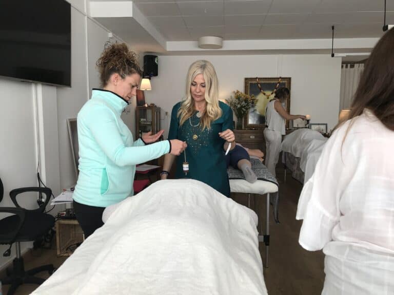 Beneficios del péndulo hebreo para aliviar estrés y cargas emocionales